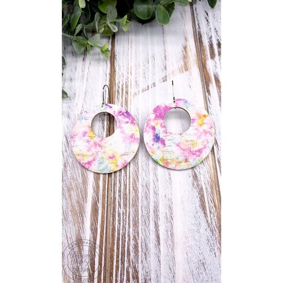 Tie-Dye Psychedelic Luna Leather Earring - Picture 2 of 3